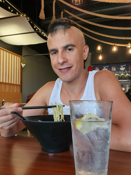 SenecaMassage actrice de sexe image