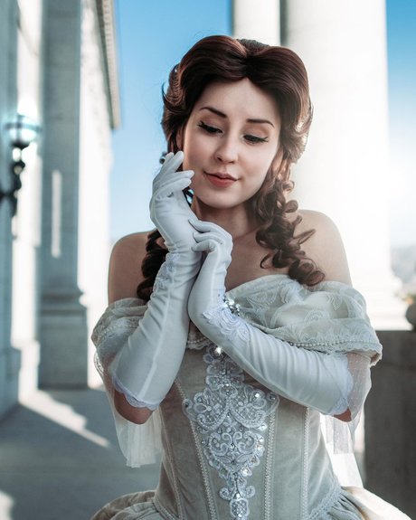 blonde aux gros seins onlyfans jolis nus image