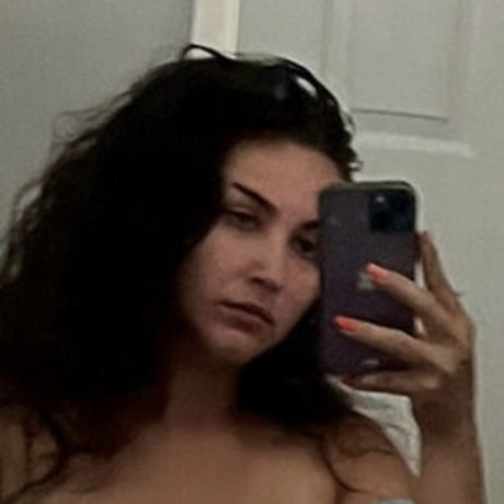 Pigeons ASMR star du porno en haute qualité images