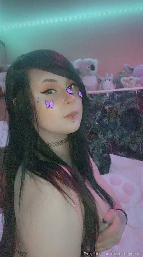 trio à gros seins onlyfans chaud joli image