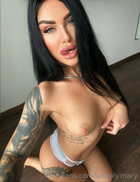 unholy mary actrice pornographique photos