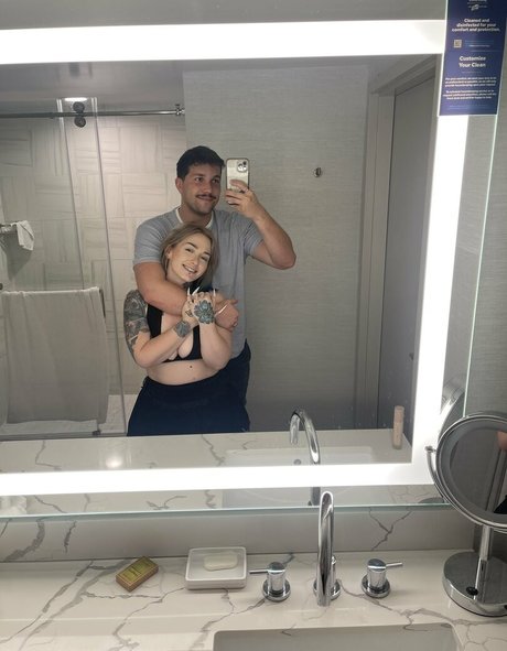 Misslavey666 star du porno gratuite archive