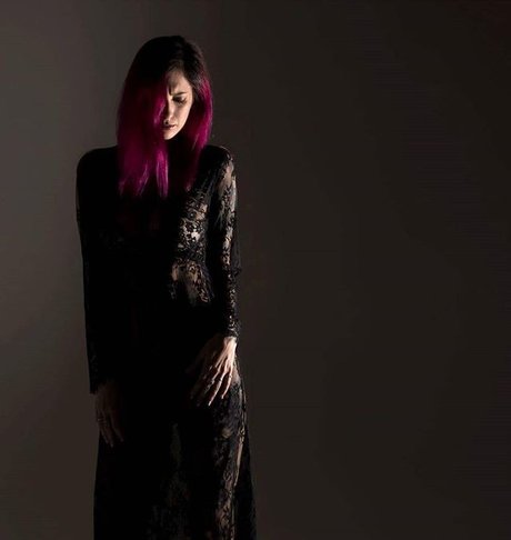 Poli Kap top star collection