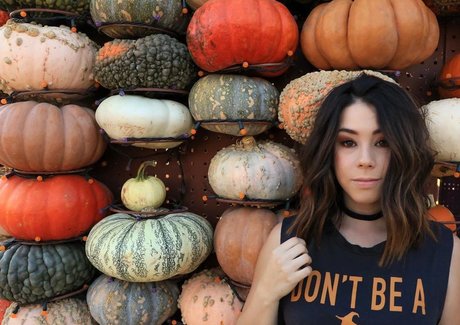 Jillian Rose Reed art star du porno archive