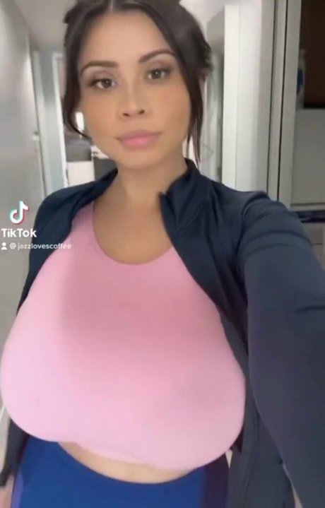 Nurse Jazz modèle chaud photo