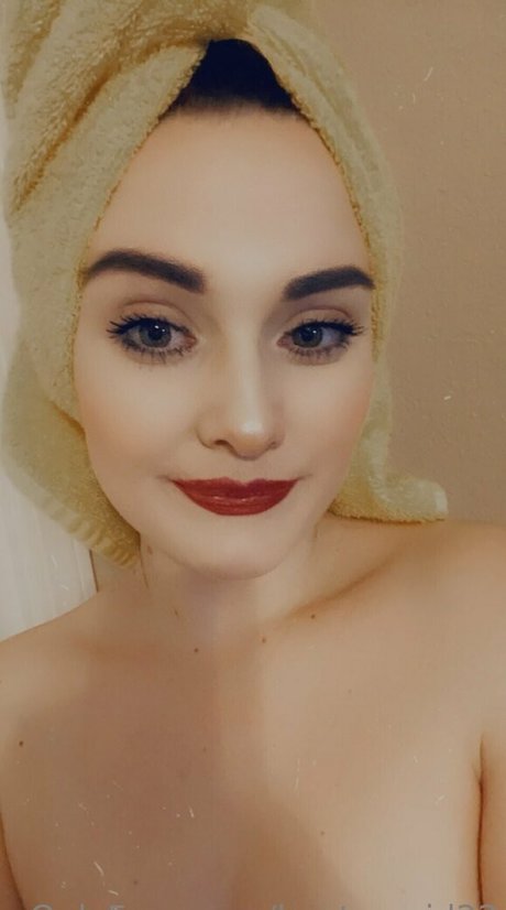 scarlottnyx22 actrice porno image