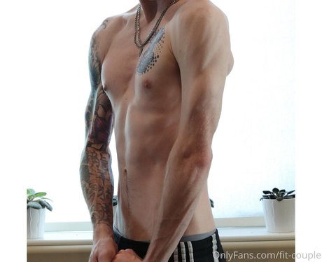 fit couple xxx étoile photos