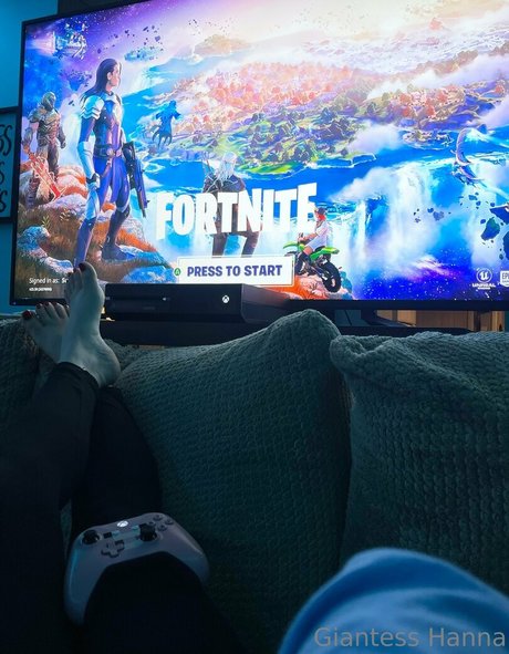 giantess hanna actrice nue collection