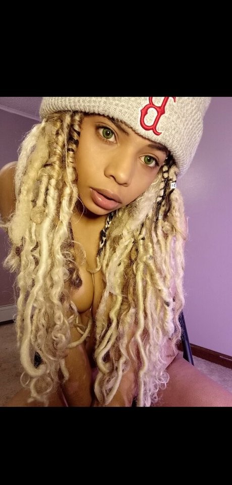 chaton courbé onlyfans meilleur art collection