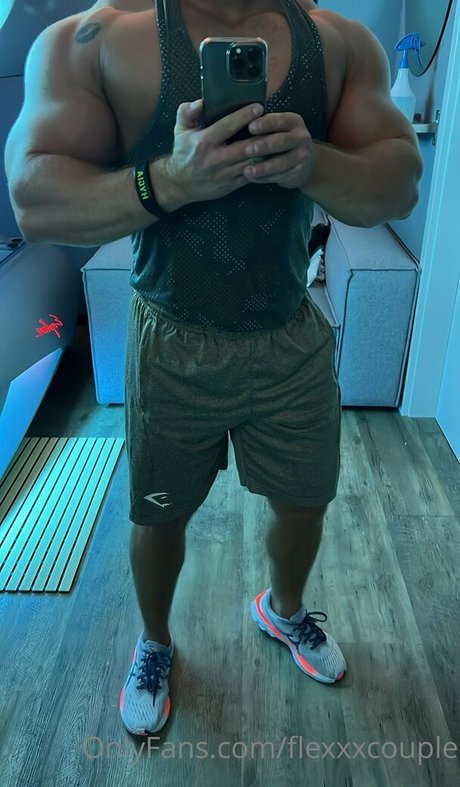 flexxxcouple actrice chaude archive