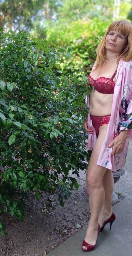 naked nora actrice xxx photo