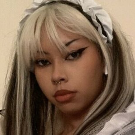 Charvotte modèle pornographique des photos