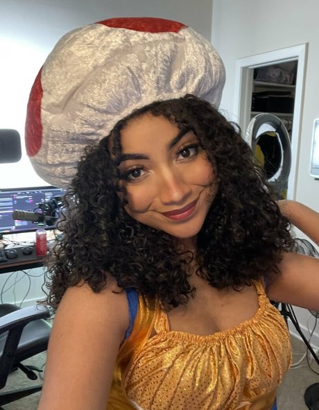 chatte charnue onlyfans bien chaud img