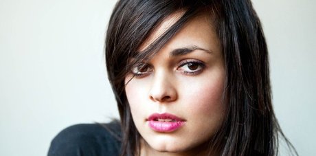 Lina Esco modèle xxx collection