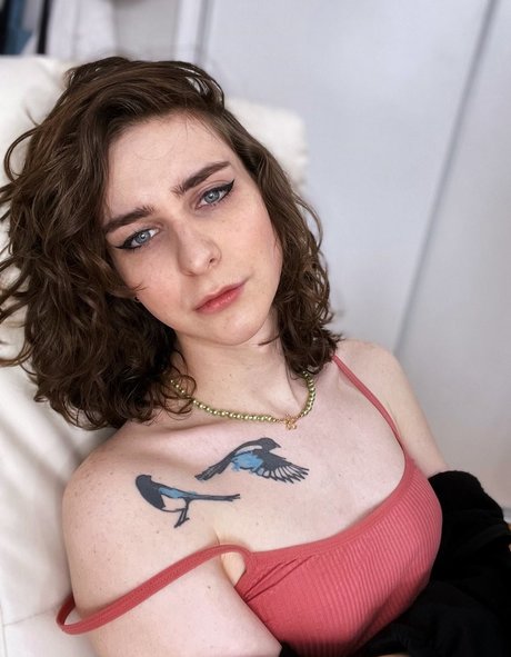 Miss Crows Nest nus de stars du porno des photos