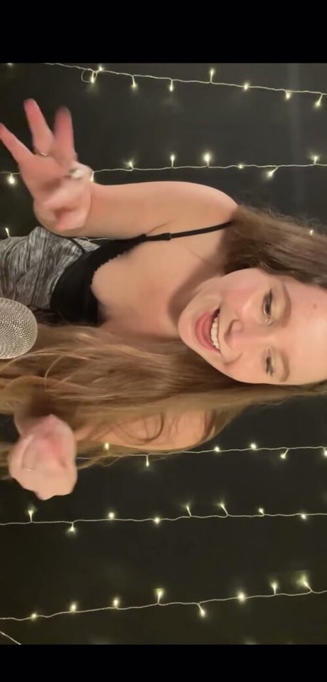 Kelly Belly ASMR actrice exclusive archive