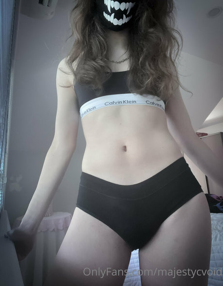 majestycvoid modèle gratuit photo