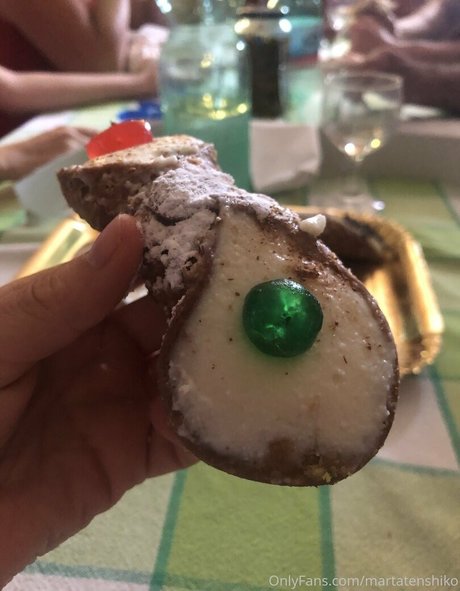 martatenshiko actrice exclusive galeries