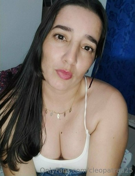 cleopatraa25 modèle parfait galerie