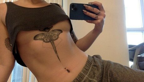 Valerie Moon modèle porno photos