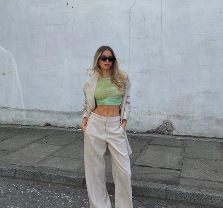 Anneka Madgett star exclusive images