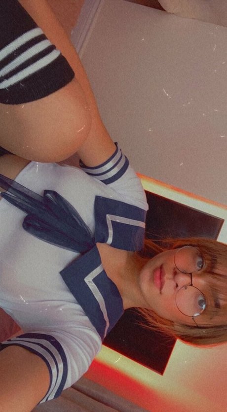 lunox modèle érotique img