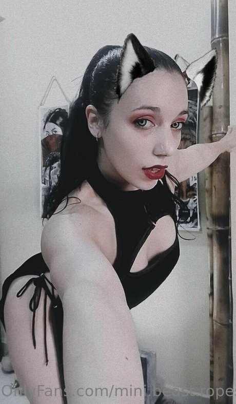 milf aux cheveux noirs onlyfans art haute définition galerie