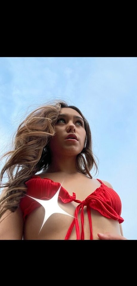 rlunas actrice artistique galeries