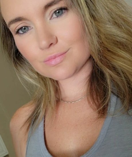 Jennifer Fox modèle xxx collection