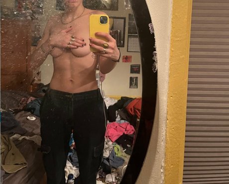 thestonercat actrice image