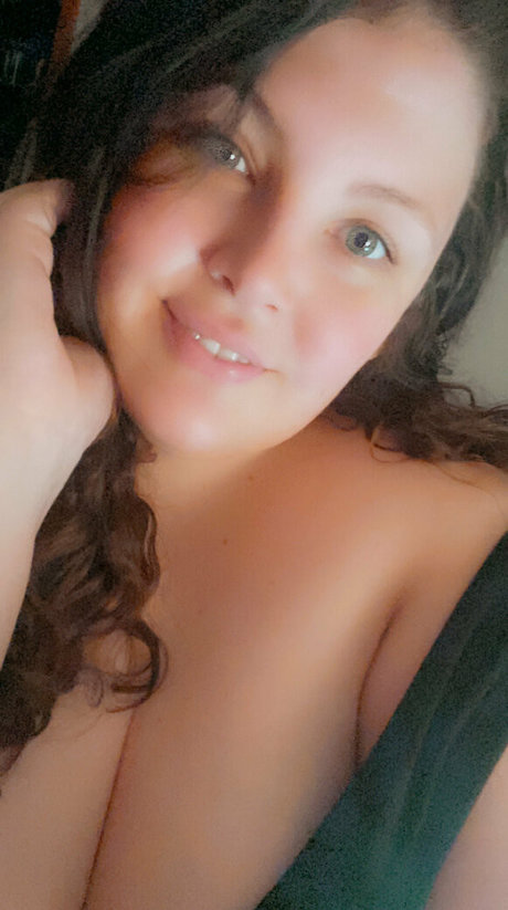 éjacule sur la langue onlyfans joli art galerie