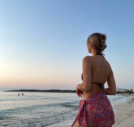 thuvnn beau modèle galerie