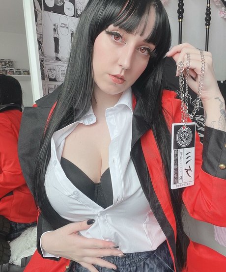 DeidarasBae modèle chaud des photos