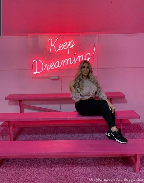 ashleygoldca star du porno nue photo