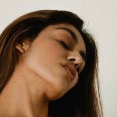 chaton courbé onlyfans sexe nu des photos