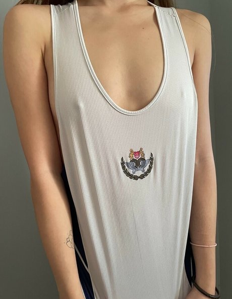 Aurixxity nus star du porno des photos