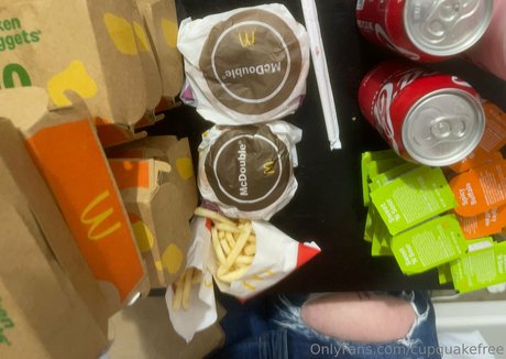 cupquakefree actrice chaude galeries