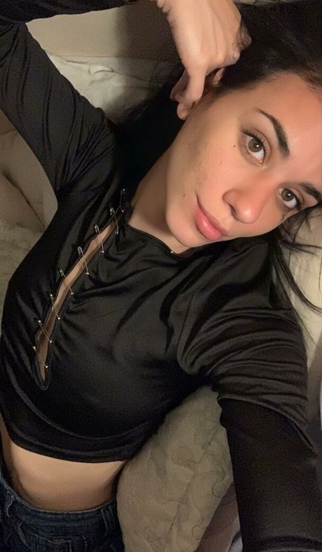 Vera Kaludi modèle magnifique archive