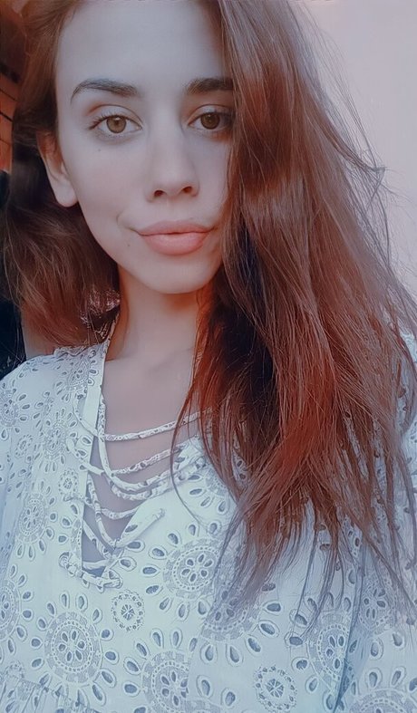 Vera Kaludi star du porno sexy img