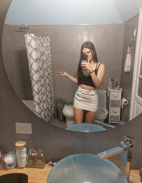 jorgelinabarrio modèle gratuit img