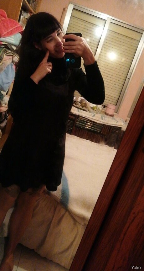 yoko foxy beau modèle galerie