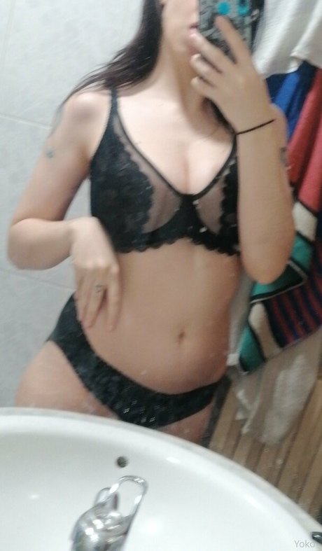 yoko foxy haut modèle galeries