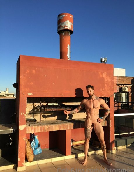 viktoronee étoile sexy photo