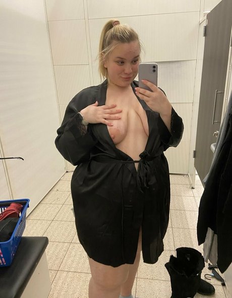 blonde au gros cul onlyfans sympa xxx images