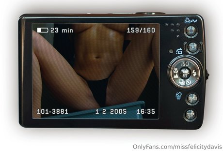 missfelicitydavis actrice nue archive