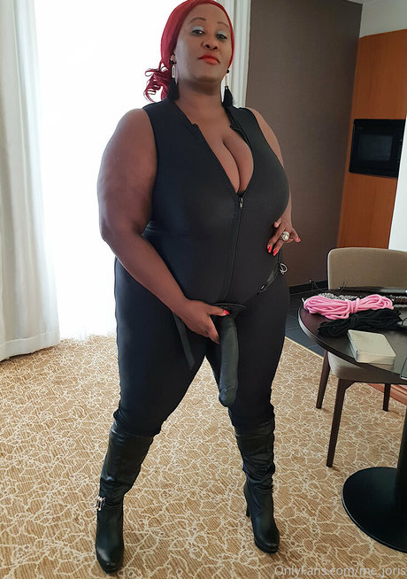 mc joris actrice exclusive image