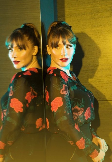 Bryce Dallas Howard actrice nue des photos