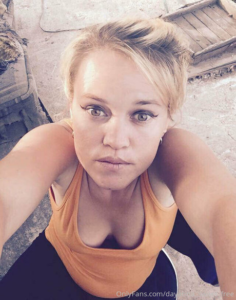 dayanna sweet free star du porno hd galerie