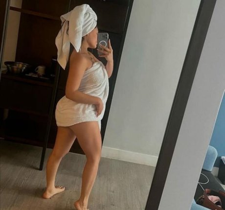 Branisis Colina actrice sexy collection