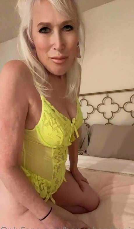blonde en forme onlyfans pornographique des photos